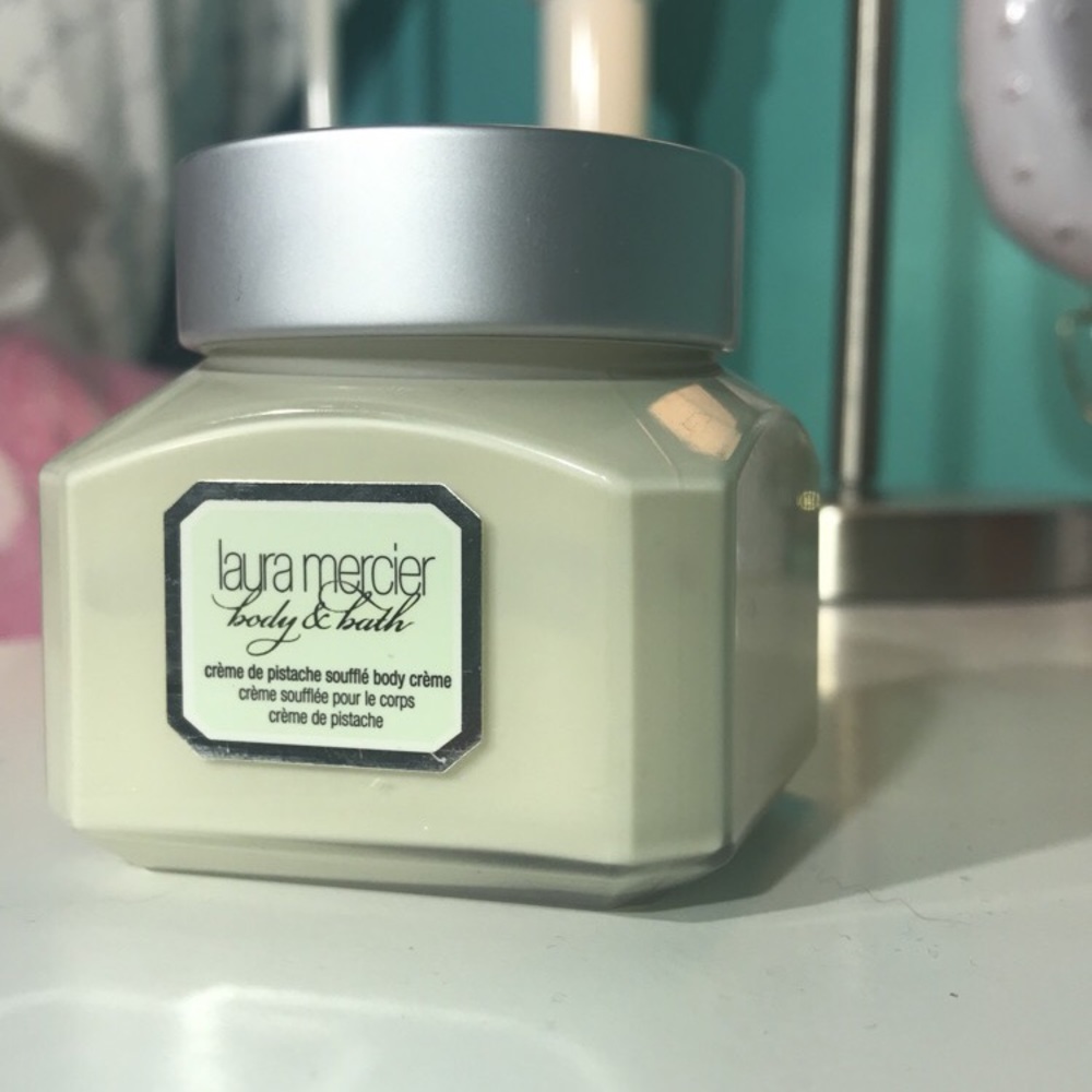 💛LAURA MERCIER💛 Pistachio Soufflé Body Creme